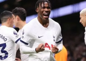 Tottenham Eye New Centre Back