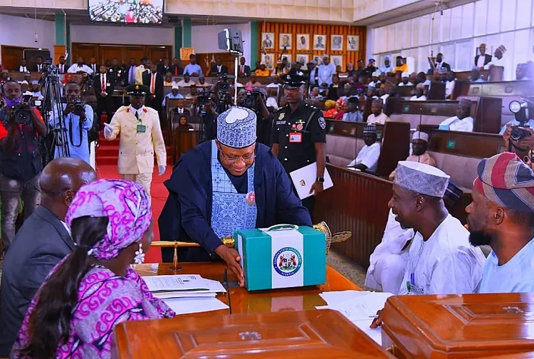 Kaduna State Governor Uba Sani presenting 2024 Budget N457.271billion to the State House of Assembly in Kaduna, yesterday.PHOTO BY GBENGA ABIOLA