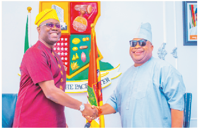 Makinde, Adeleke Align To Strengthen South West PDP 1 L-R: Oyo State Governor Seyi Makinde and his Osun State counterpart, Ademola Adeleke during a courtesy visit of Adeleke to the governor at Secretariat, Ibadan, yesterday. PHOTO OYO GOVERNMENT’S MEDIA UNIT.