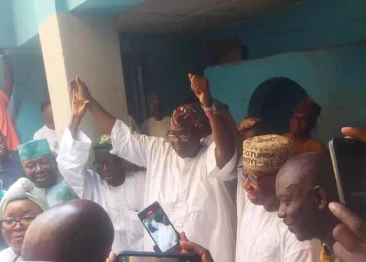 Onikoyi-elect, Prince Abdul Waliu Oladimeji Sulaimon, during his public presentation.