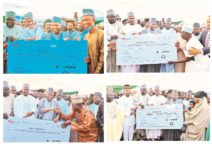 Erosion Project: Governor Inuwa Pays Compensation To Property Owners 1 GOMBE 1