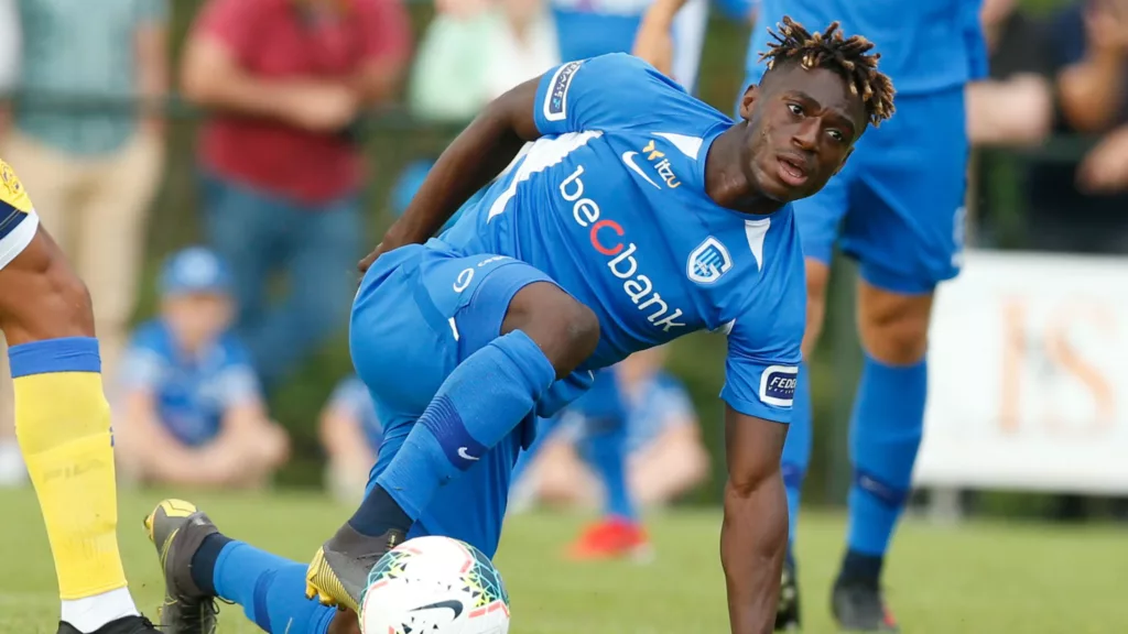 Transfer: Stephen Odey Extends Rangers Contract - Vimarsana News
