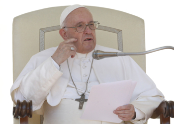 Pope Calls For Worldwide Ban On Surrogacy