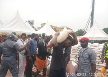 4,000 Benefit From Sale Of Seized Rice
