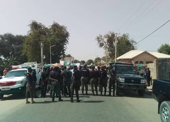 Policemen Stop NLC Anti-Hunger Protest In Borno