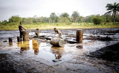 Navy Arrests 6 Suspected Oil Thieves In Akwa Ibom 1 Crude oil thieves
