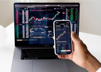 Tony Robbins Unveils Investment Strategies In “Holy Grail of Investing”