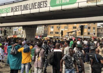 JUST-IN: Protesters Hit Lagos Over Economic Hardship