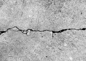 Avoiding Wall Cracks To Cut Down On House Maintenance