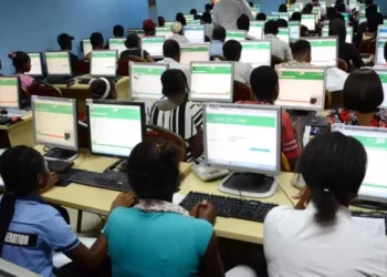 Foundation Assists 320 JAMB Candidates In Kaduna