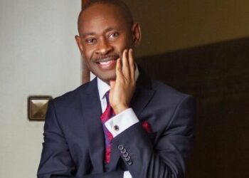 Cleric Gifts 30 000 Students Scholarships