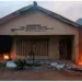 BREAKING: Hoodlums Raze Anambra LG Headquarters, Police Station 5 BREAKING: Hoodlums Raze Anambra LG Headquarters, Police Station