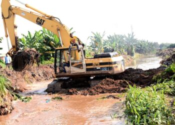 Osun Begins Dredging Of Waterways To Curb Flooding