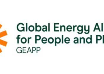 Study Reveals Gaps In Female Workforce In Clean Energy Sector