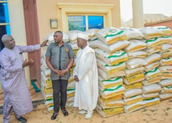 Kaduna Lawmaker Visits Constituents To Donate Food, Cash After Bandits’ Attacks