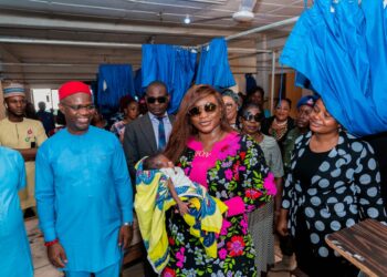 Easter: Ebonyi First Lady Offsets Medical Bills Of 12 Indigent Patients