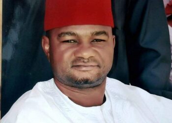 Senator Nwebonyi Donates Food, Farm Inputs To Constituents