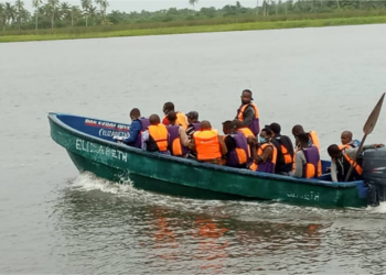 Female Passenger Jumps From Moving Boat Into Lagos Lagoon