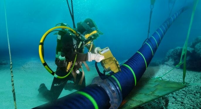 Undersea cable 1 686x375 1