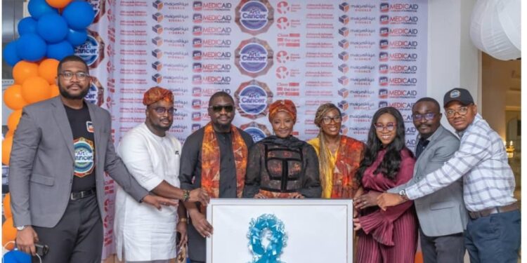 L-R: Chibuike Uzor (Medical Affairs Manager); Femi Ogunwede (Market Access Manager); Ikechukwu Ofuani (Government Affairs and Policy Director SSA); Her Excellency, Dr Zainab Shinkafi Bagudu (Founder/CEO, Medicaid Cancer Foundation); Nkechi Ukaiwe (Country Manager Nigeria and Ghana); Margaret Mendie-Sawyer (Product Manager Oncology); Oluwakorede Ayo (Key Account Manager Neuroscience); Faeren Philip (Key Account Manager Oncology.)
