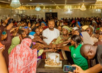 Hardship: Blake Resort CEO Akunedozi Shares 2,000 Bags Of Rice, Others To Widows In Abuja