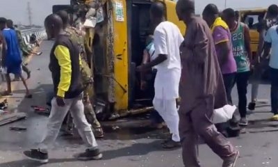 2 Persons Fall Into Lagos Lagoon As Bus Hits 3rd Mainland Bridge Rail 1 Compress 20240410 143317 7649 400x240 1