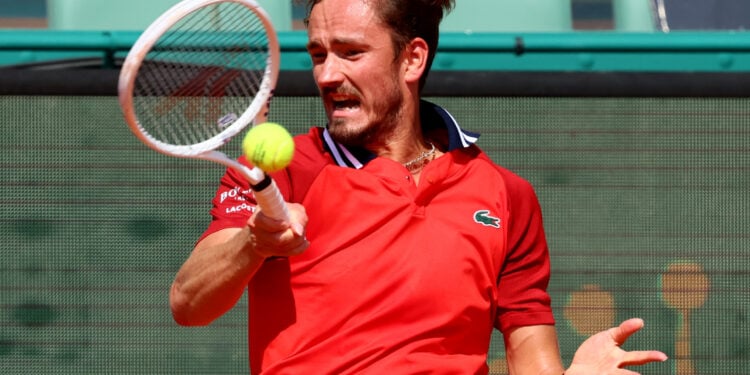 Tennis - ATP Masters 1000 - Monte Carlo Masters - Monte Carlo Country Club, Roquebrune-Cap-Martin, France - April 11, 2024 Russia's Daniil Medvedev in action during his round of 16 match against Russia's Karen Khachanov REUTERS/Denis Balibouse