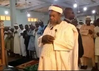 Moon Sighting Dispute: Sokoto Cleric Defies Sultan, Leads Eid-El-Fitr Prayer