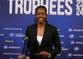Super Falcons Goalie Nnadozie Wins Best Goalkeeper Award In France