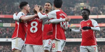 Arsenal Bounce Back, Beat Wolves 2-0 To Reclaim EPL Summit