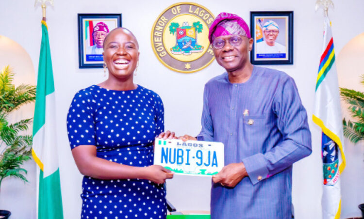 R-L: Lagos State Governor  Babajide Sanwo-Olu  presenting a customised car number plate to London-Lagos solo driver, Ms. Pelumi Nubi, during the governor’s meeting with Ms. Nubi, at the Lagos House, Marina, yesterday.