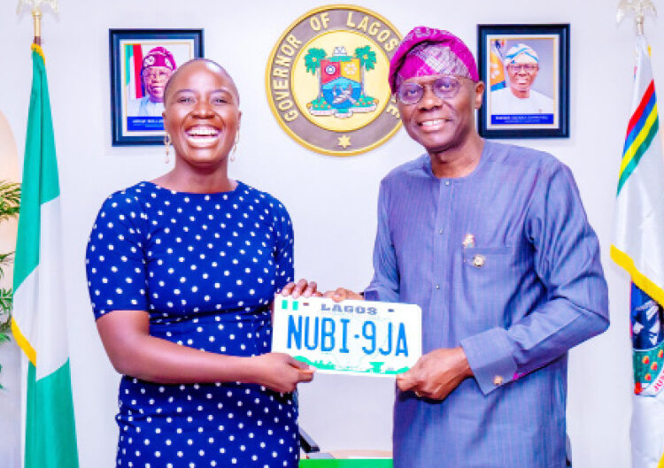 R-L: Lagos State Governor  Babajide Sanwo-Olu  presenting a customised car number plate to London-Lagos solo driver, Ms. Pelumi Nubi, during the governor’s meeting with Ms. Nubi, at the Lagos House, Marina, yesterday.