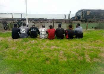 Navy Hands 8 Suspects With N3bn Worth Of Stolen Crude To EFCC