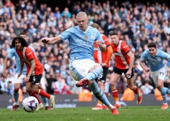 EPL: Man City Trash Luton To Go Top of Table
