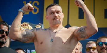 Usyk Is Too Small To Beat Elite Heavyweights, Says Tyson Fury
