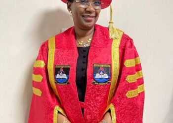 Bouquet For The Amazon Of Multi-tasking At 60