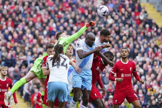 EPL: Liverpool Slip Up In Title Race With Defeat To Crystal Palace 1 cfa32134dcf87e1b010e8651846fe142