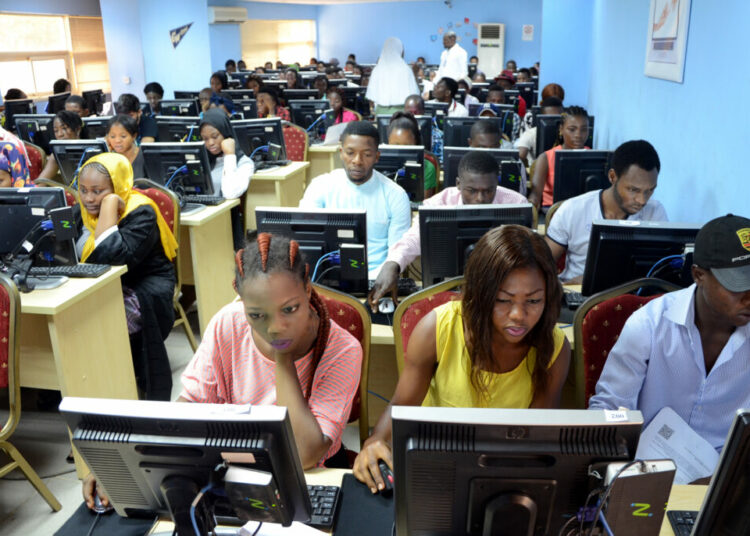 Pic.2. Candidates for the Joint Admissions and Matriculation Board/Unified Tertiary Matriculation Examination writing the 2017 Computer Based Test at the Global Distance Learning Institute in Abuja on Thursday (18/5/17).
02637/18/5/2017/Jones Bamidele/NAN