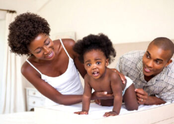 Signs Indicating Your Baby Is In Dire Need Of A Diaper Change