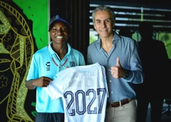Super Falcons’ Ihezuo Signs New Contract With Mexican Club
