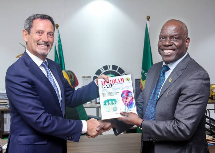 L-R: Global president, Schlumberger (SLB) Global,  Olivier Le Peuch, and chief executive of the Nigerian Upstream Petroleum Regulatory Commission, Gbenga Komolafe, when the SLB delegation visited the Commission’s headquarters in Abuja over the weekend.