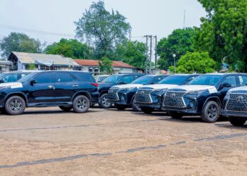 Kwara Gov Presents 12 SUVs To High Court Judges