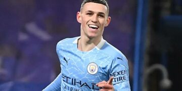 Phil Foden Wins FWA Footballer Of The Year Award