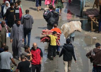 Palestinians Flee Rafah Over Planned Invasion By Isreal