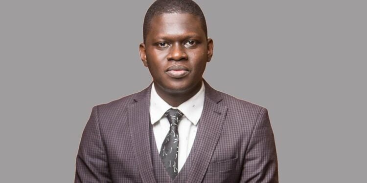 Dr Stephen Akintayo