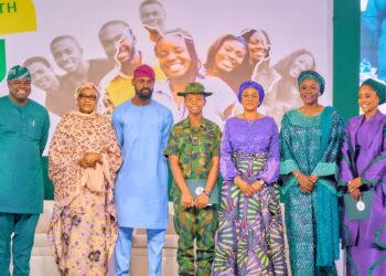 May 29: First Lady Honours Onakoya, Owowoh, Others, Rallies Youths To Believe In Nigeria