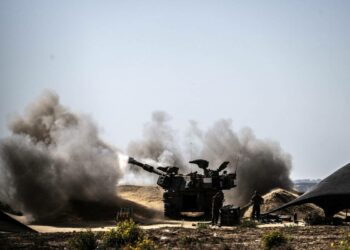 UN Cries Out As 360,000 Flee Rafah Amid Israeli Offensive