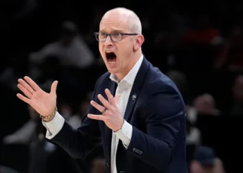 NBA: Hurley Rejects Lakers’ Offer To Stay At UConn