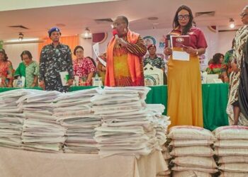 Akwa Ibom Gov Gives House, Cash To Widow