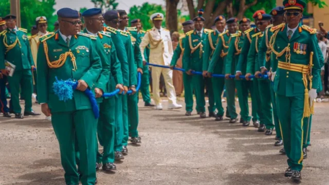 Army Pulls Out 16 Generals 1